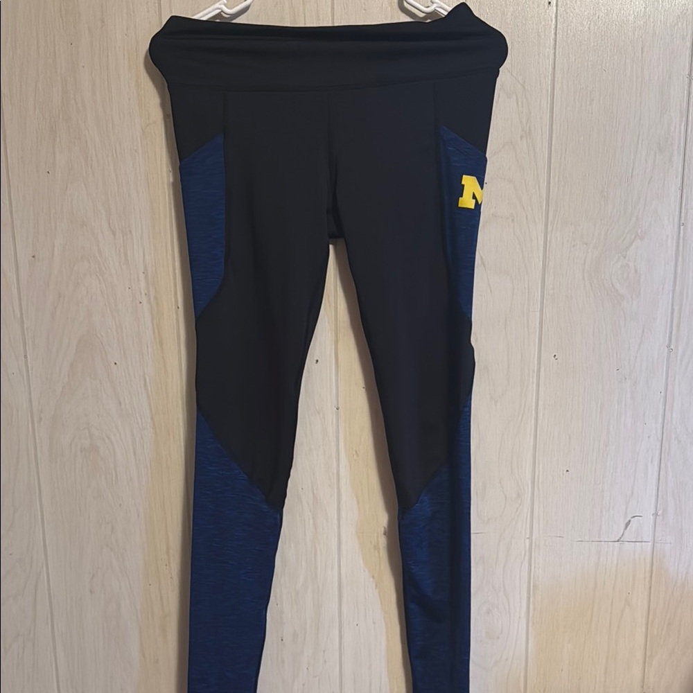 Women’s Wolverine leggings